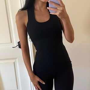 LULULEMON Woman’s Fitted Tank Top